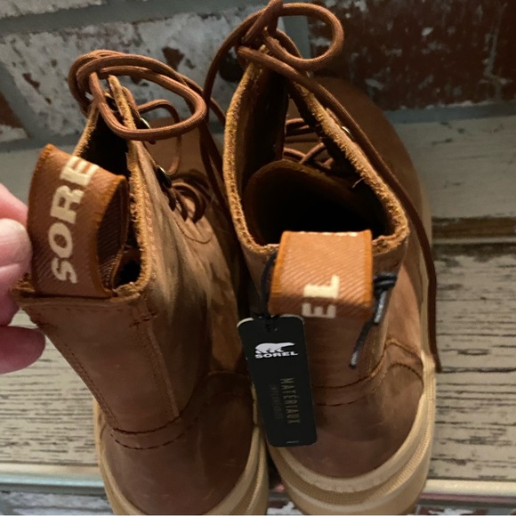 SOREL leather boots w/ waterproof materials💦 unisex but womens sizing-see more: - Picture 6 of 15